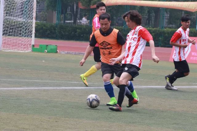 拉菲尼亚全场表现总结：助攻、射门数据亮眼